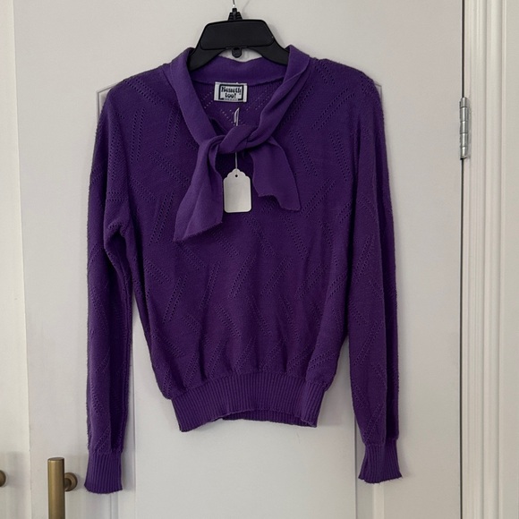 Deep Purple V-Neck Sweater - Picture 2 of 3